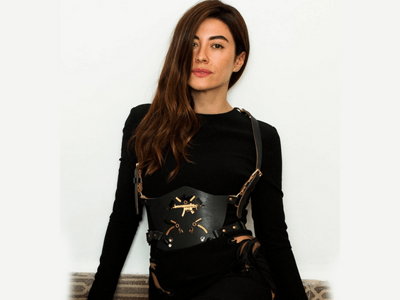 başak dizer kimdir.png